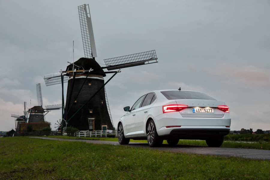  Skoda Superb iV 2019 года  (WW) (фото 16 из 55)
